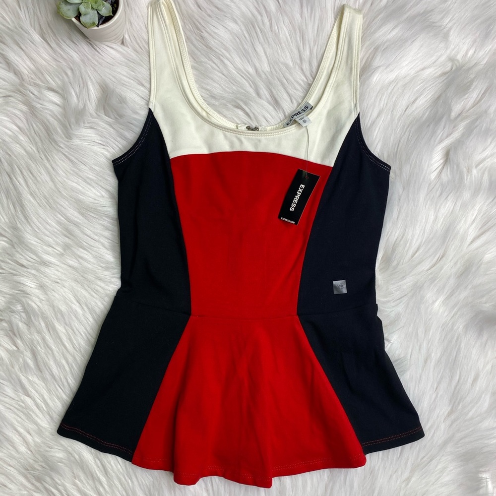 NEW Women’s Express fit & flare top XS